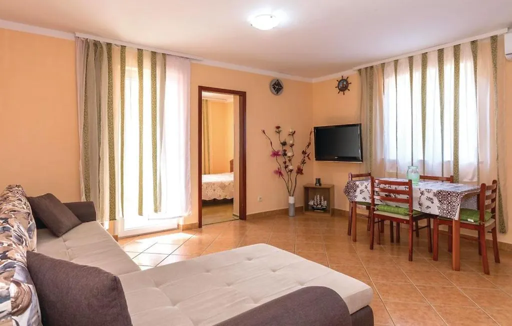 Kenan Apartmani Liznjan