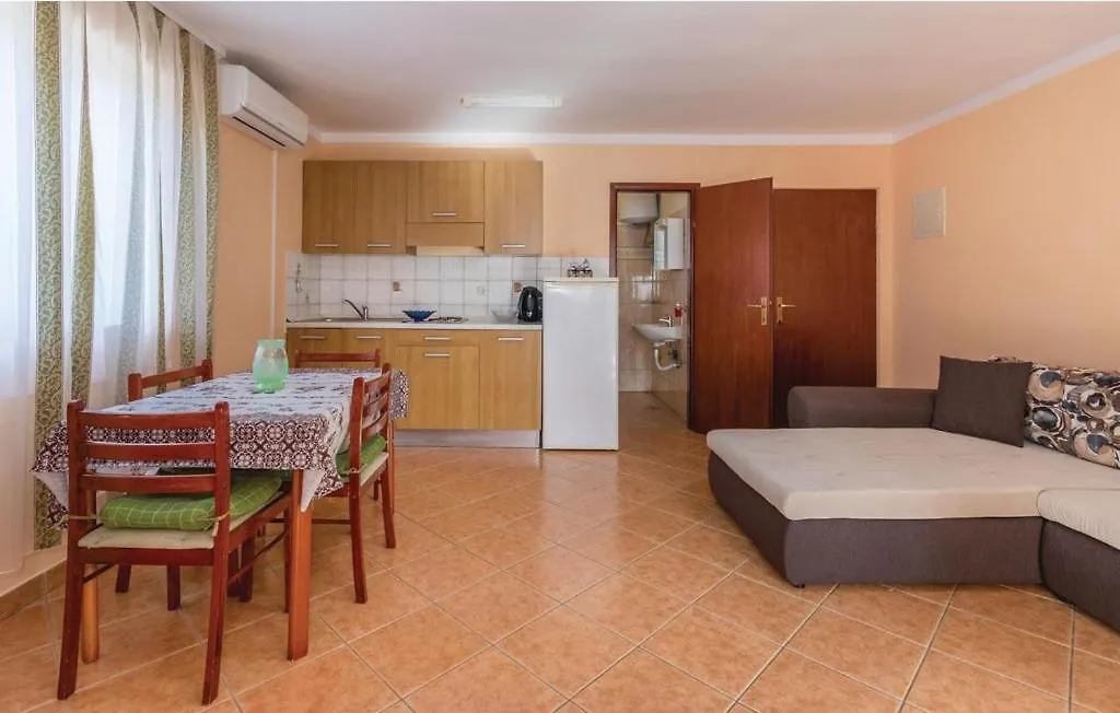 Kenan Apartmani Liznjan